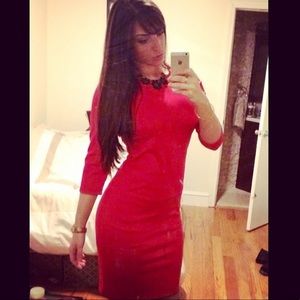 Red 3/4 Sleeve Knee-Length Dress